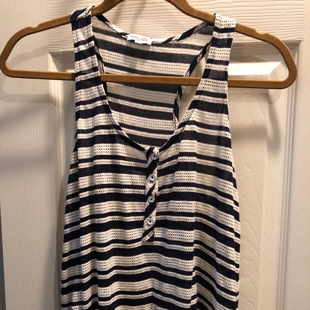 Splendid size small tank